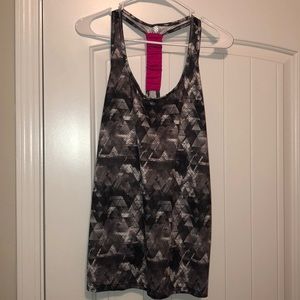 gray/white racerback tank